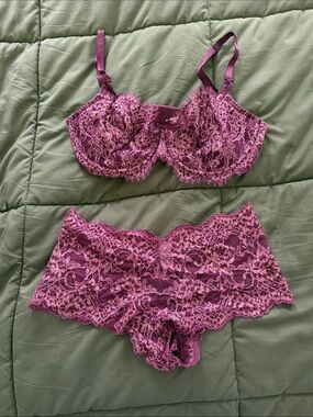 Victoria's Secret Plum Lace Underwire Bra & Lace Boyshorts